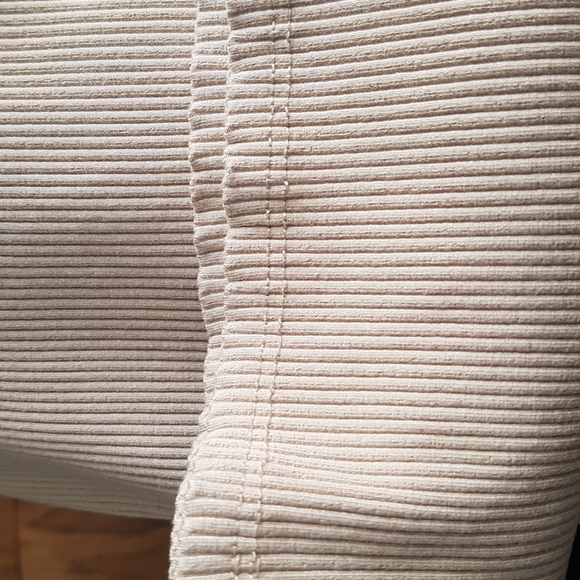 Room Service Cream Elastic Waist Ribbed Skirt Size L - Picture 9 of 10